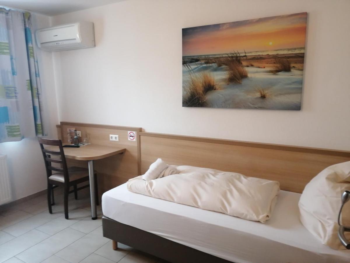 Hotel-Restaurant Zum Baeumle Suessen ภายนอก รูปภาพ