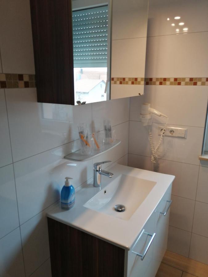 Hotel-Restaurant Zum Baeumle Suessen ภายนอก รูปภาพ
