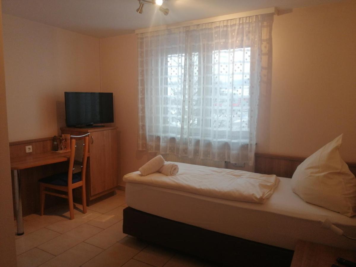 Hotel-Restaurant Zum Baeumle Suessen ภายนอก รูปภาพ