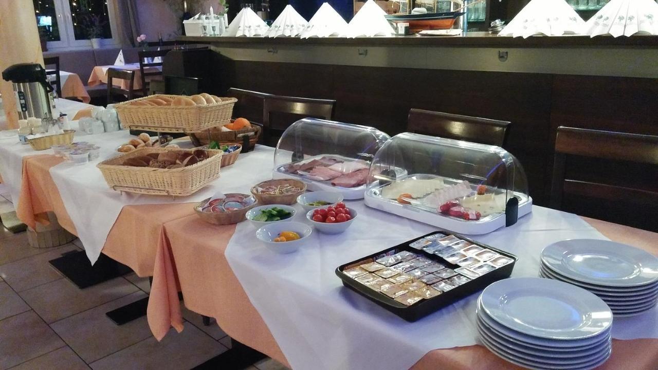 Hotel-Restaurant Zum Baeumle Suessen ภายนอก รูปภาพ
