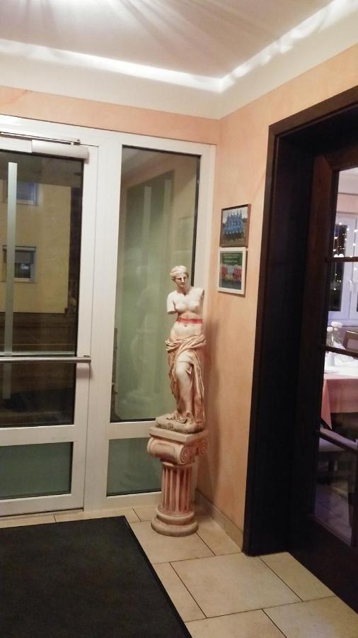 Hotel-Restaurant Zum Baeumle Suessen ภายนอก รูปภาพ