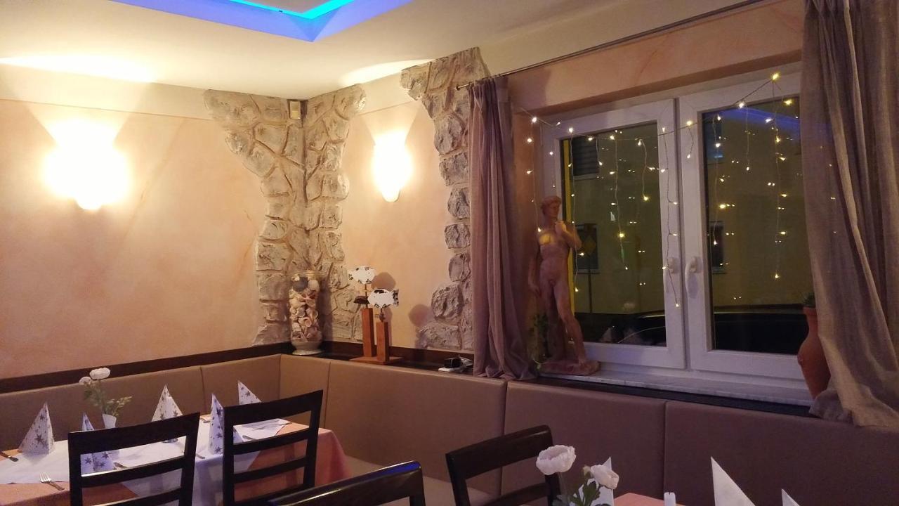 Hotel-Restaurant Zum Baeumle Suessen ภายนอก รูปภาพ